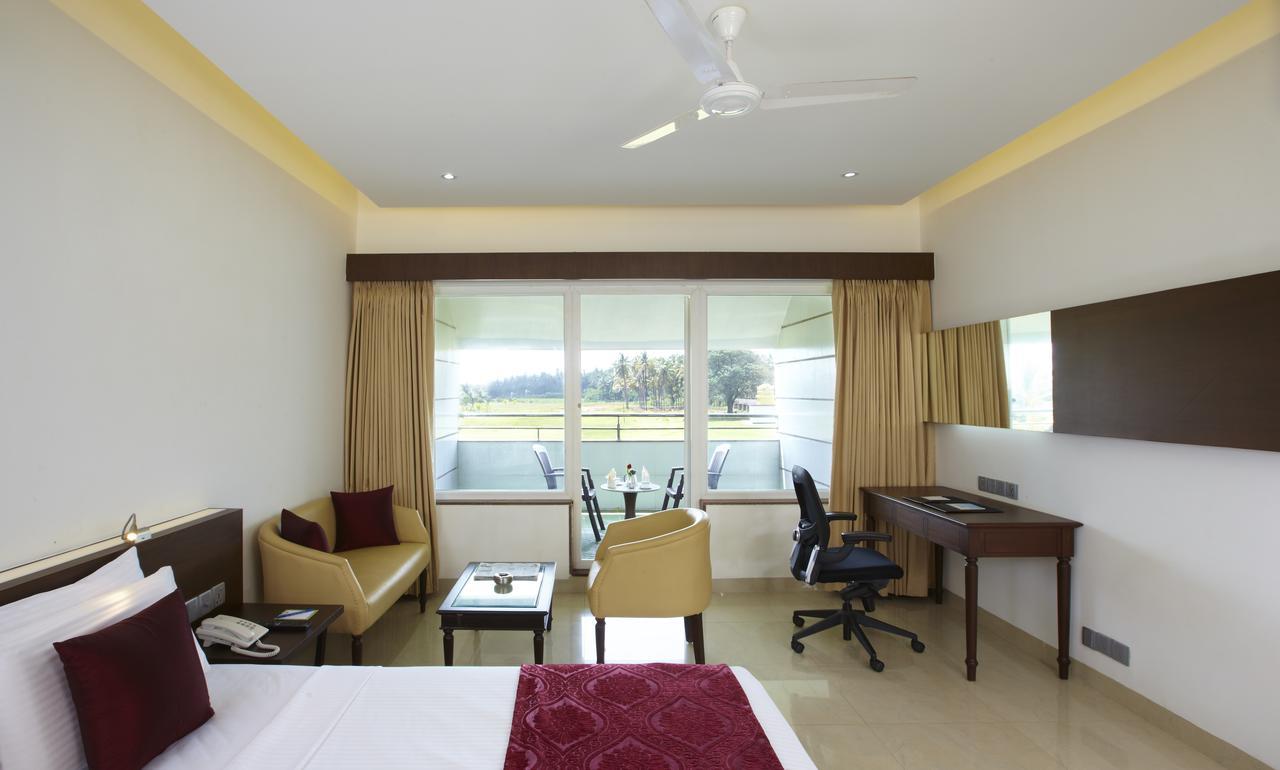 Rns Golf Resort & Nature Cure Centre Māvalli Exterior foto